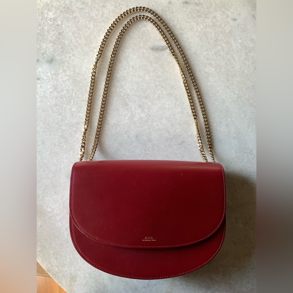 APC Zurich Chain Bag